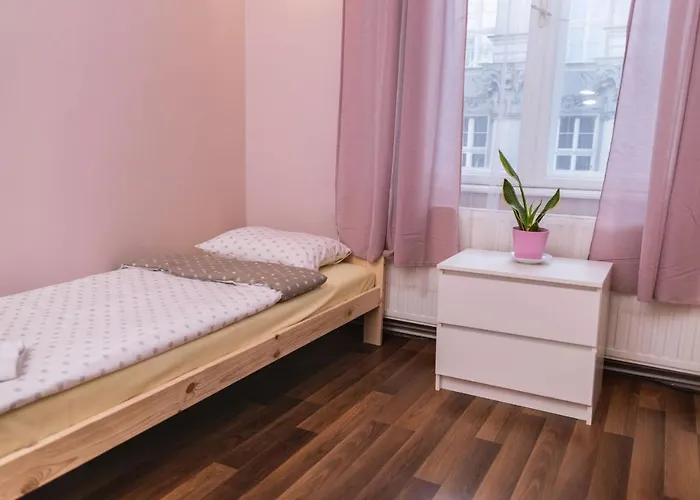 بيت شباب Krakowskie Klimaty *